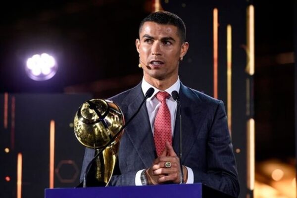 Điểm tin thể thao sáng ngày 28/12: Ronaldo đoạt giải “Cầu thủ hay nhất thế kỷ”